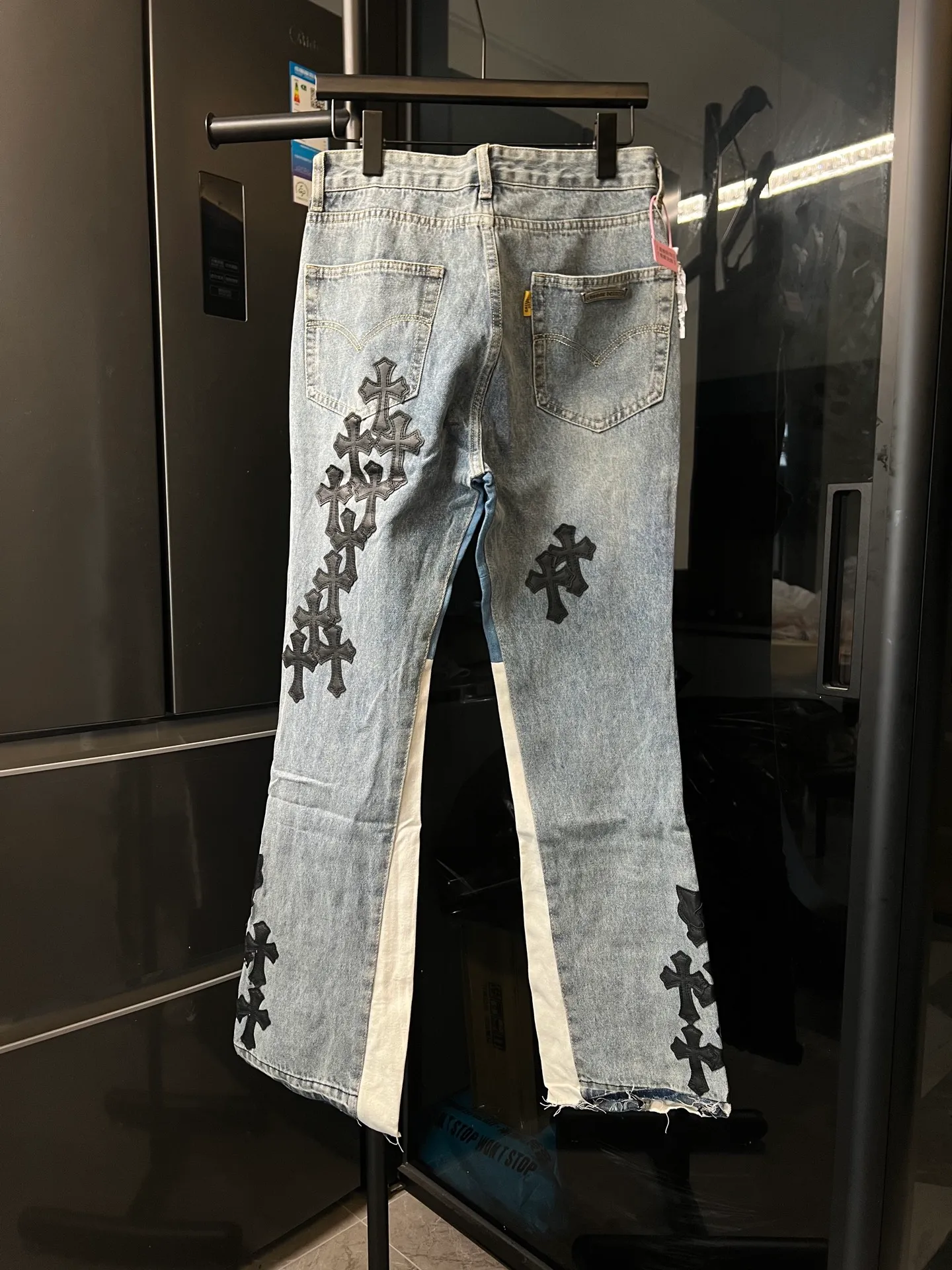 P280 [Next day] Chrome Hearts 25Ss cH Crow stitched cross patch leather heavy duty jeans (blue) Size: 28 30 32 34 36 (corresponding to s-xxl) Detailed sizes can be found in Figure 9